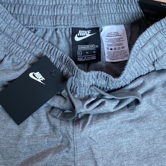 Boys Nike Jersey Shorts Size XL - Picture 6 of 8